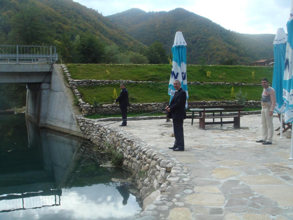 Eco Complex Smilyan 호텔 Smilyan  외부 사진